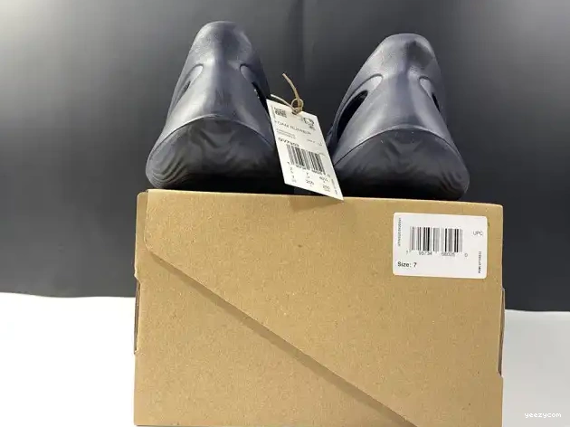 GV7903 Blue Yeezy Foam Mineral Adidas RNNR 0508